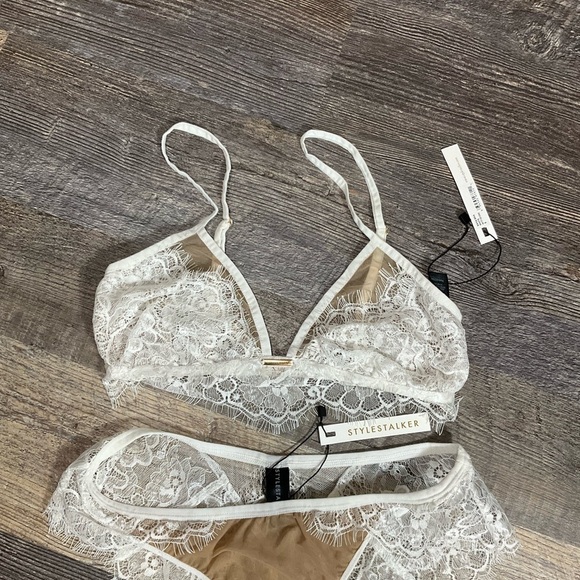 Stylestalker Mellina set  White sheer lace and scallop edges new size Small B39 - Picture 3 of 10